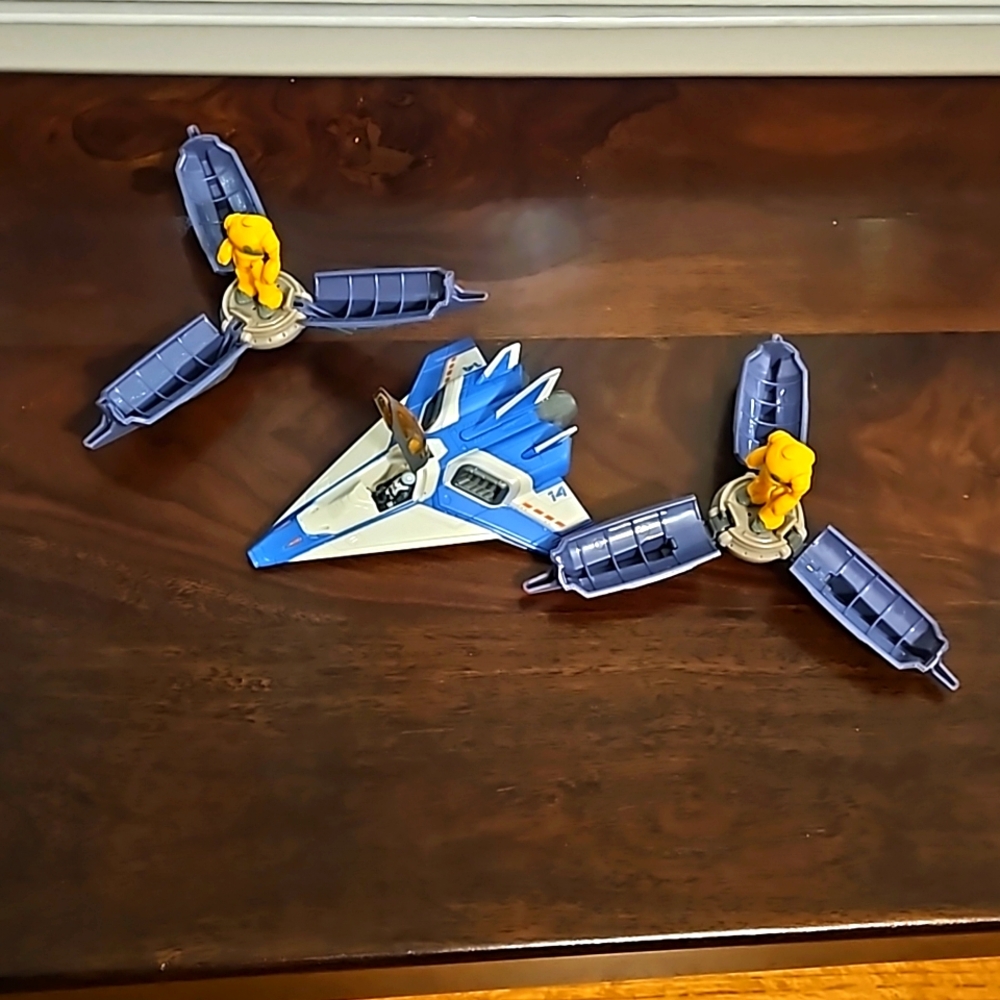 Ligtyear Movie Toys Lot: Mini Buzz, XL-14 Spaceship, and two Zyclops with Pods